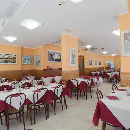 Hotel Milena Rimini Esterno foto