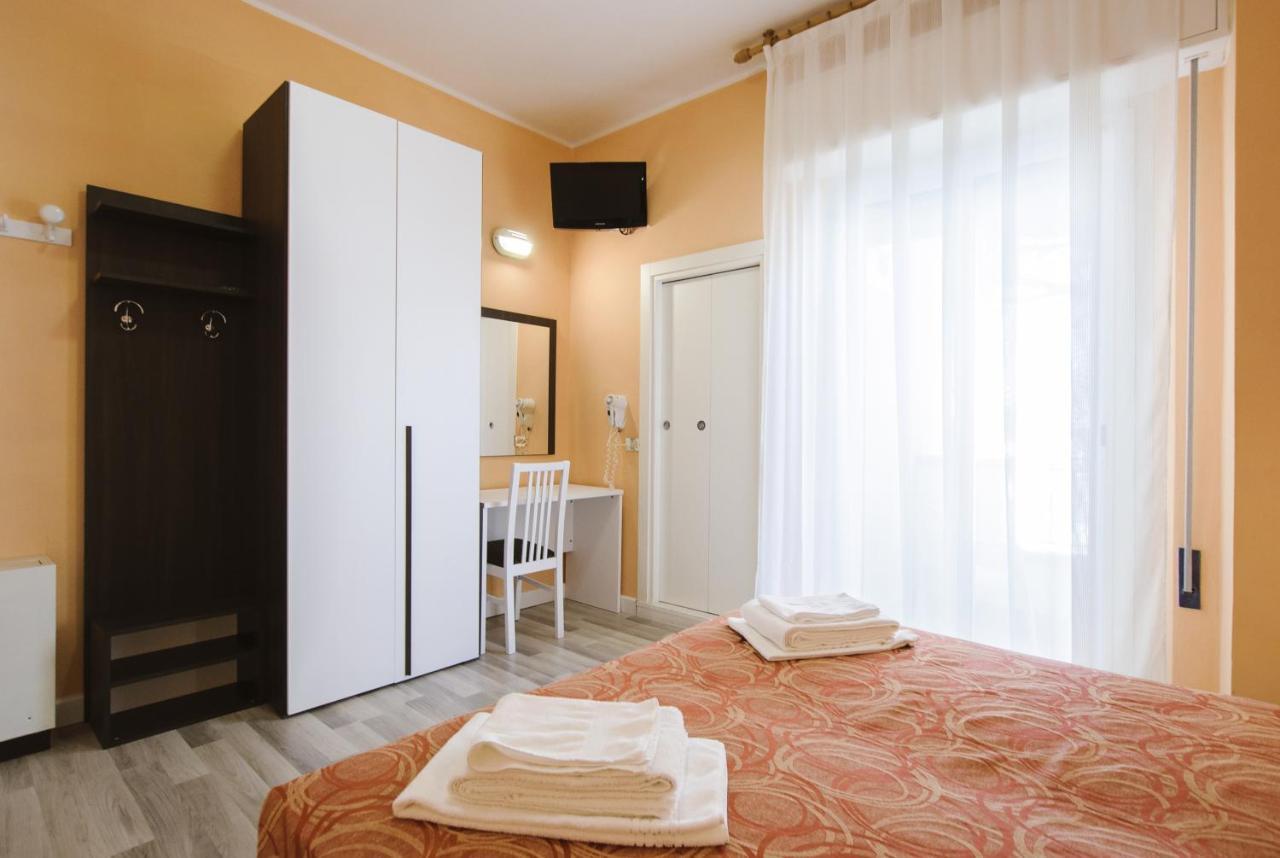 Hotel Milena Rimini Esterno foto
