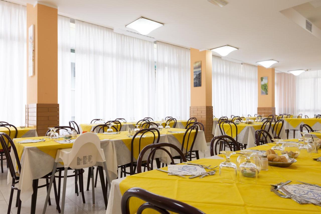 Hotel Milena Rimini Esterno foto