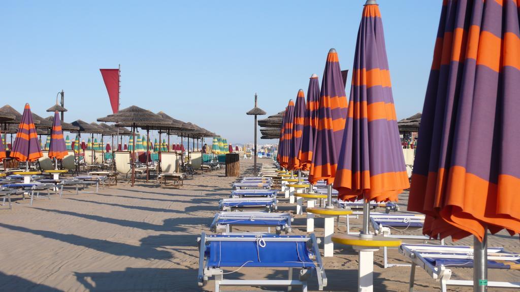 Hotel Milena Rimini Esterno foto